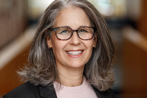 Jennifer Marlon's headshot