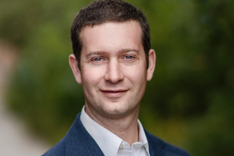 Eli Fenichel's headshot